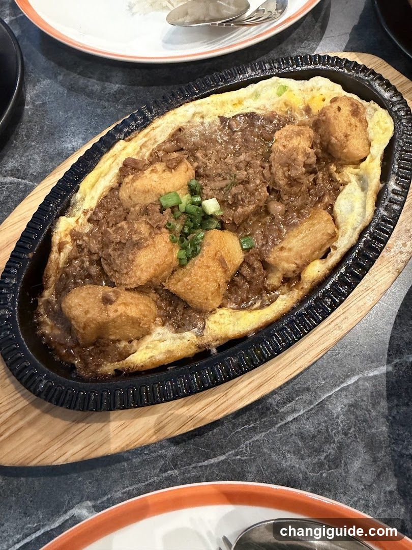 Sizzling Dish with Tofu and Minced Meat