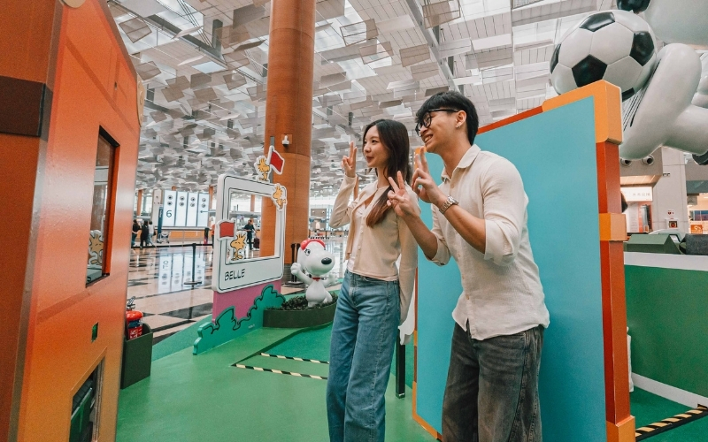 Snoopy Kick Off photo spot at T3 Departure Hall Central Immigration